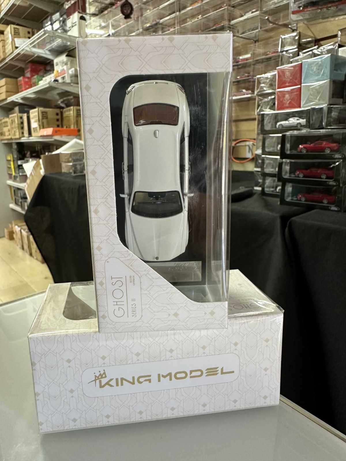 ROLLS ROYCE GHOST SECOND GEN SERIES II WHITE 1/64 DIECAST CAR BY KING MODEL KM