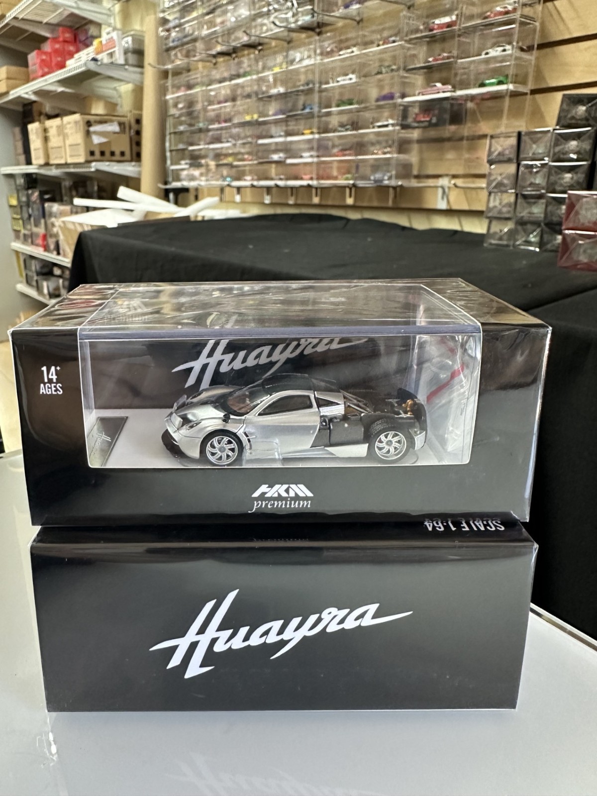 PAGANI HUAYRA 2014 DOORS OPEN REAR COMES OFF SILVER 1/64 DIECAST CAR BY HKM