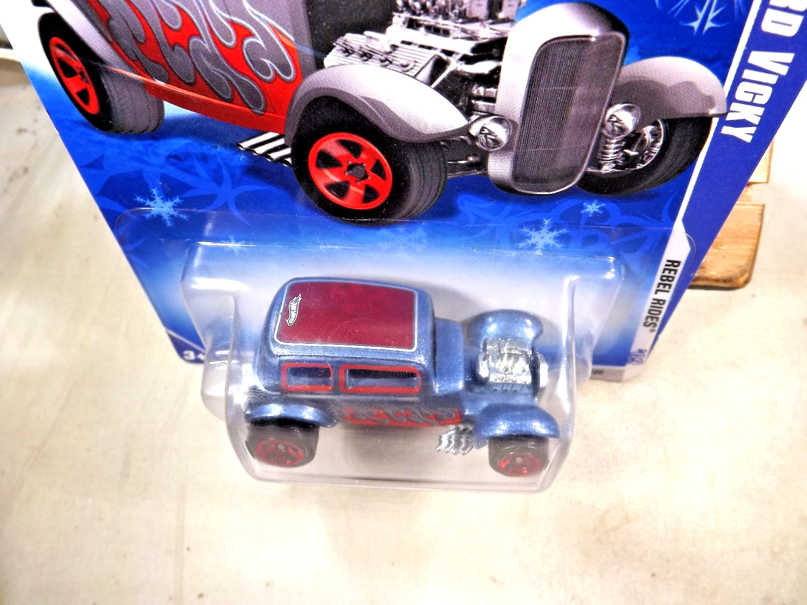 2009 Hot Wheels Snowflake #138 Rebel Rides 2/10 32 FORD VICKY Silver-Blue Red5Sp