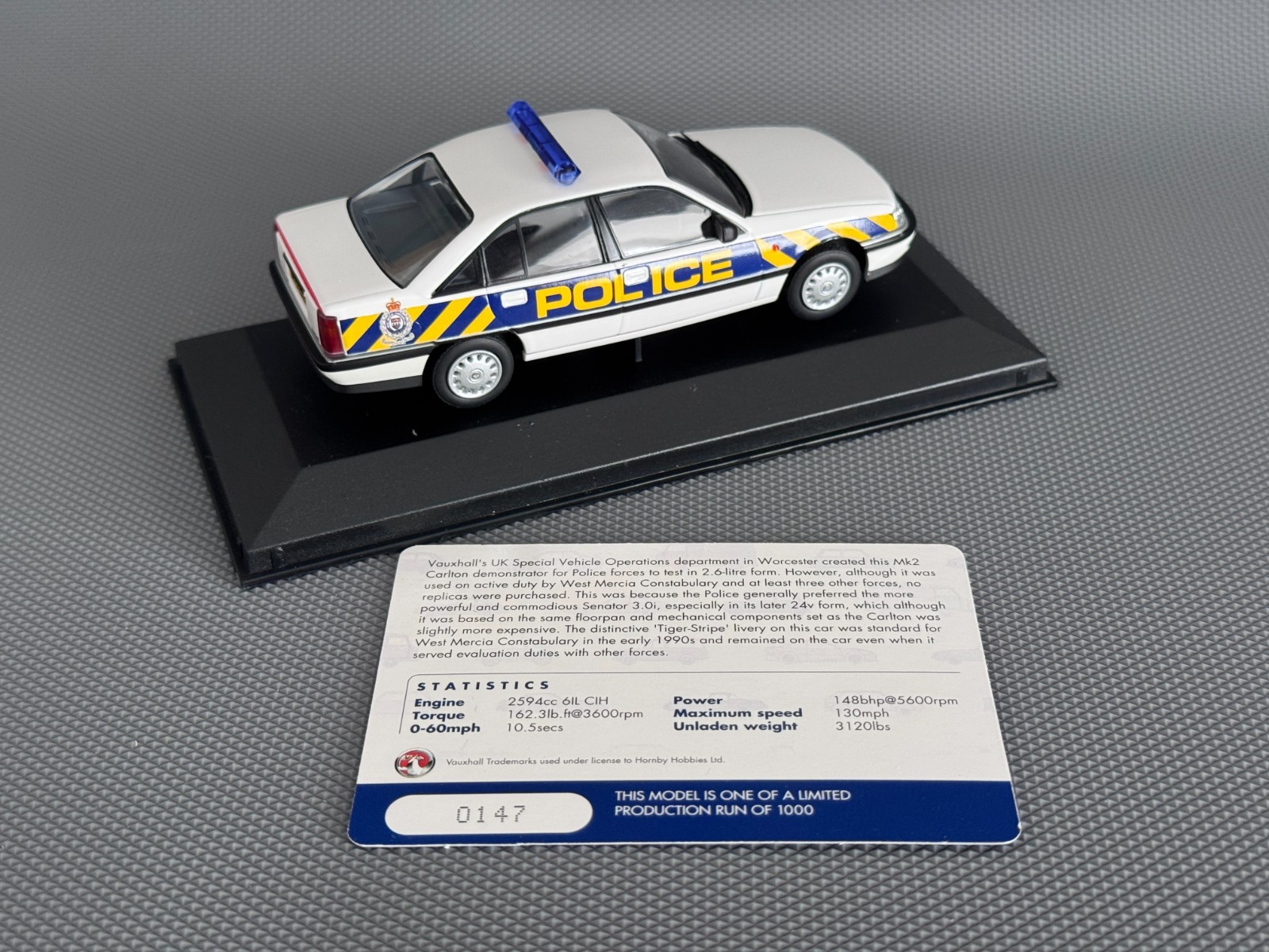 Corgi Vanguards Vauxhall Carlton MK2 2.6Li West Mercia Police 1:43 VA14005