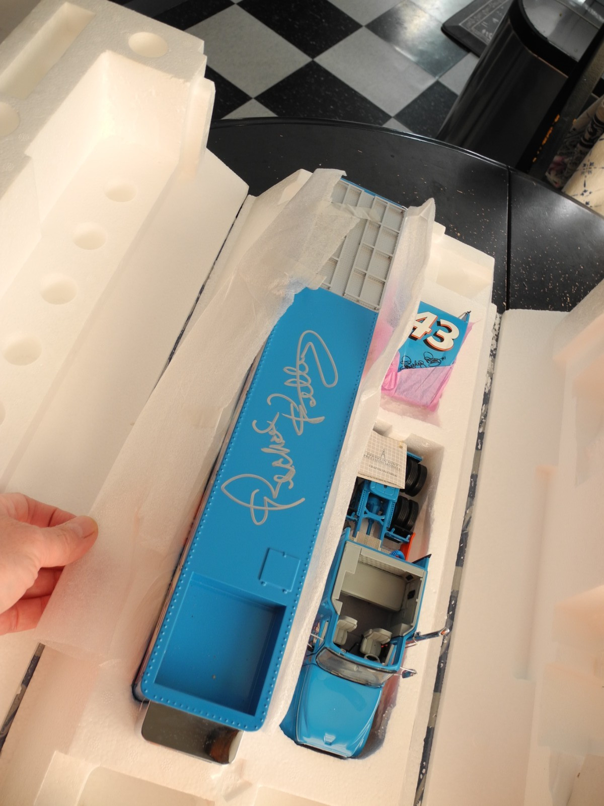 Collectors DREAM Franklin Mint Richard Petty TRUCKS, Signed Originals, PERFECT