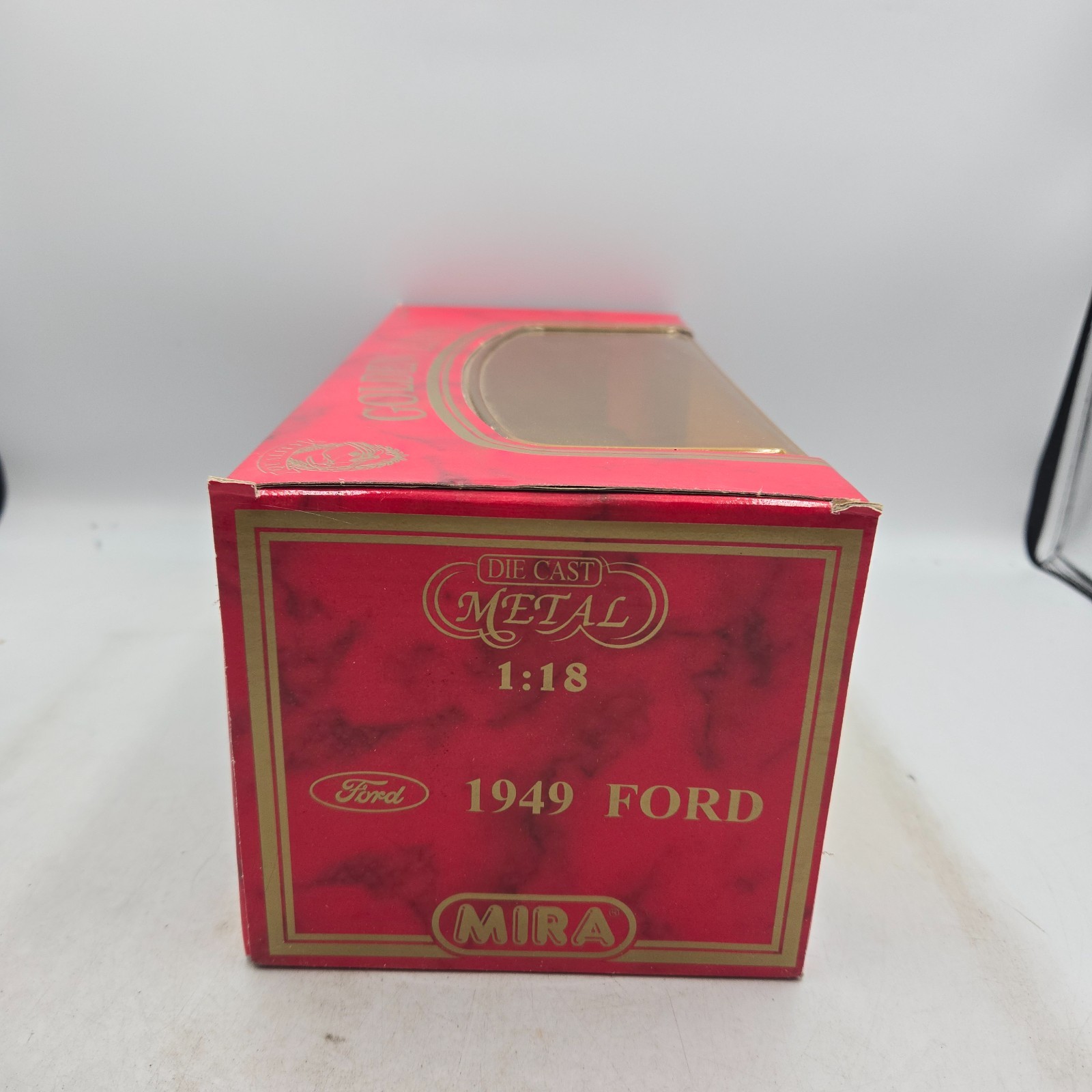 Mira Golden Line 1/18 Scale Diecast 1949 Ford Coupe