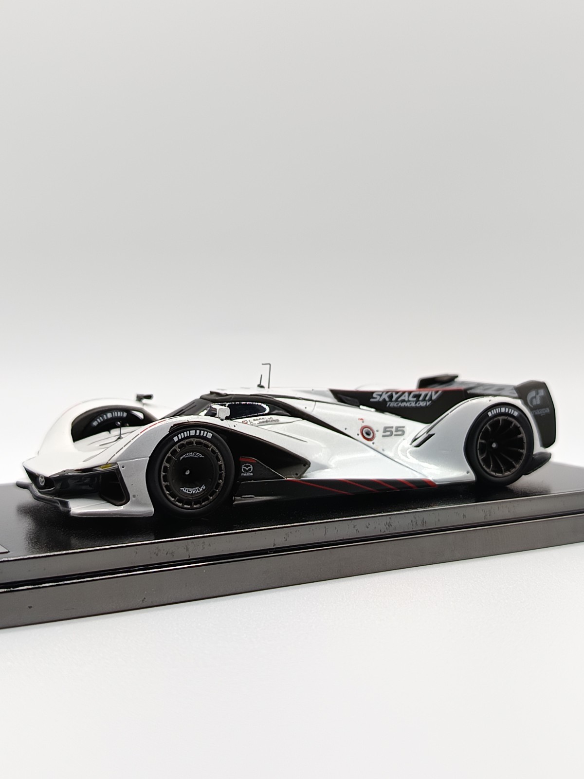 Modellers 1/43 Mazda LM55 Vision Gran Turismo – Atmospheric White MD43005 Rare!!