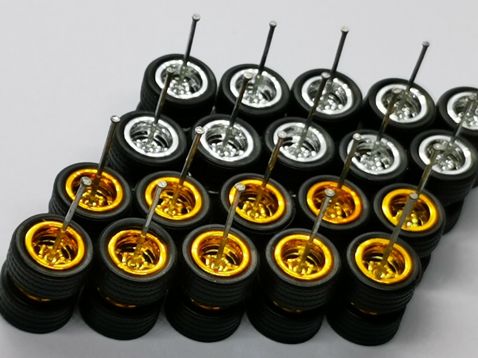 HOT WHEELS REAL RIDERS WHEELS RUBBER TIRES 5 SPOKE 10MM 10 SETS MIX COLORS