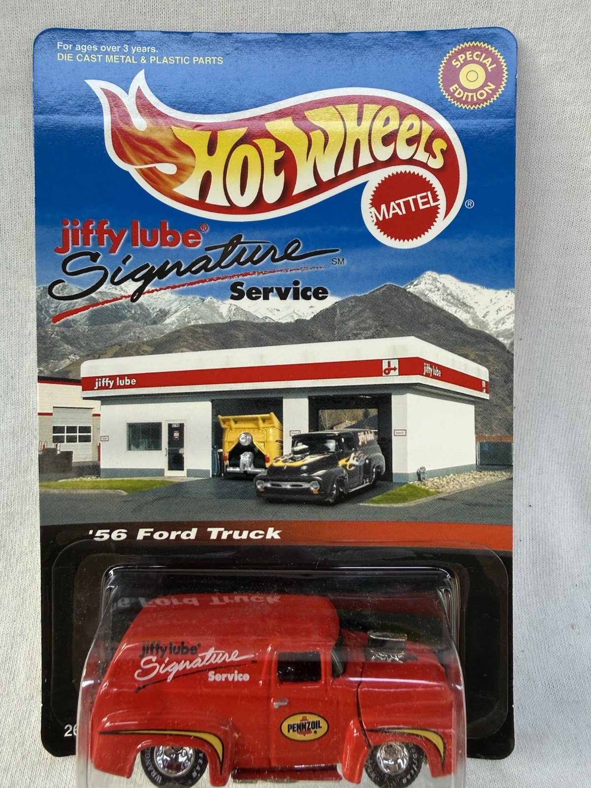 HOT WHEELS ’56 Ford Truck F-100 Panel Van Jiffy Lube Exclusive Red 26279 2000