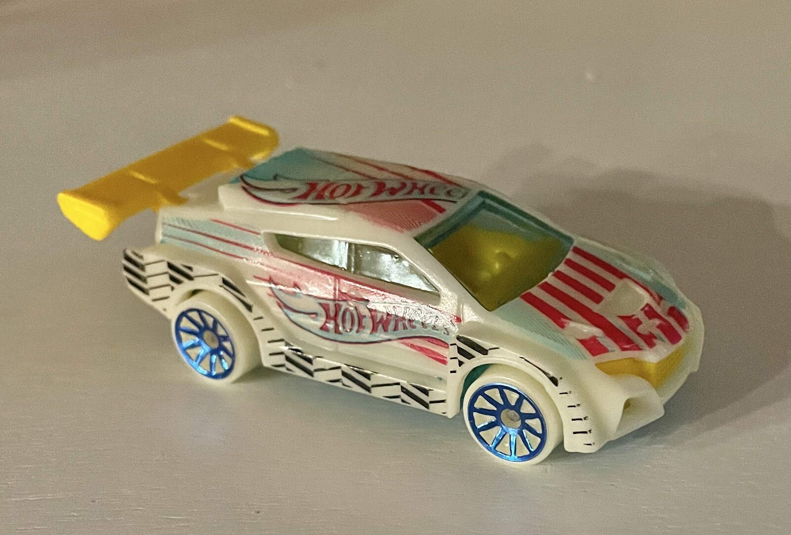 Hot Wheels Glow In The Dark Neon Push Along Vehicle Sports Muscle Car