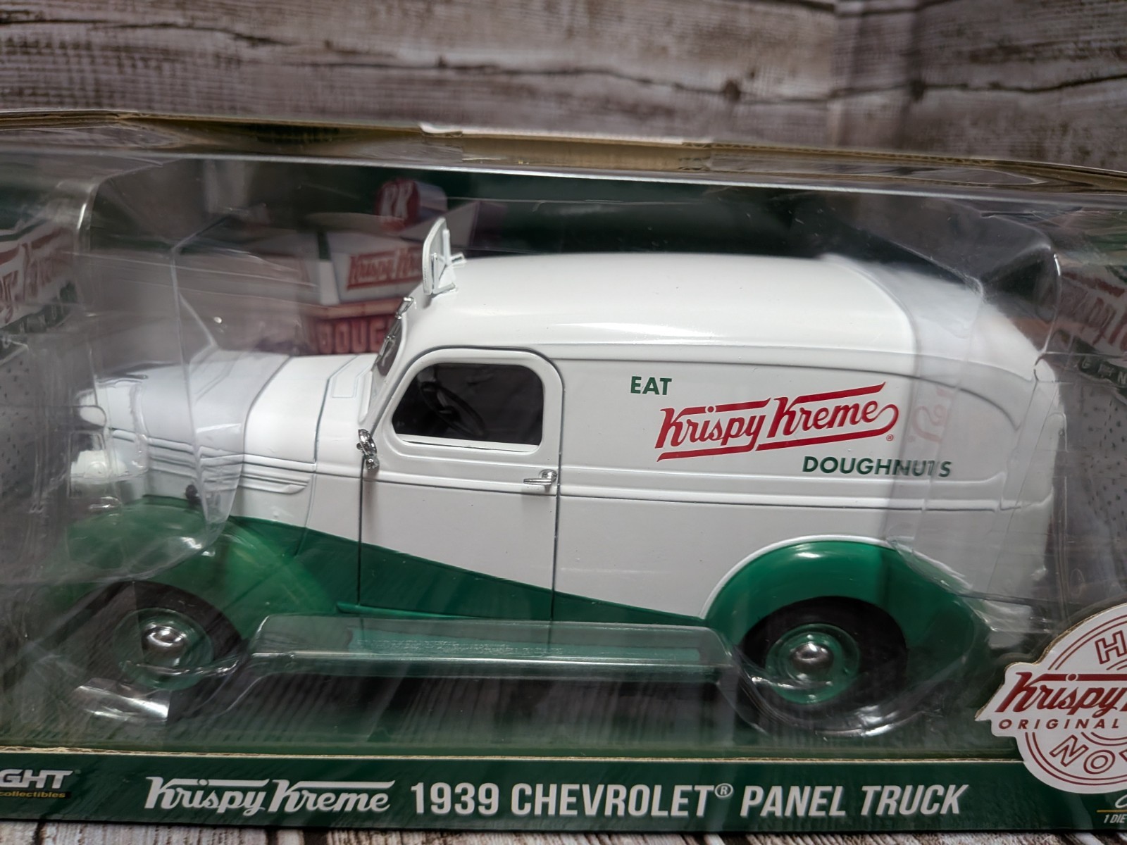 Greenlight Krispy Kreme 1939 Chevrolet Panel Truck 1:24 Scale