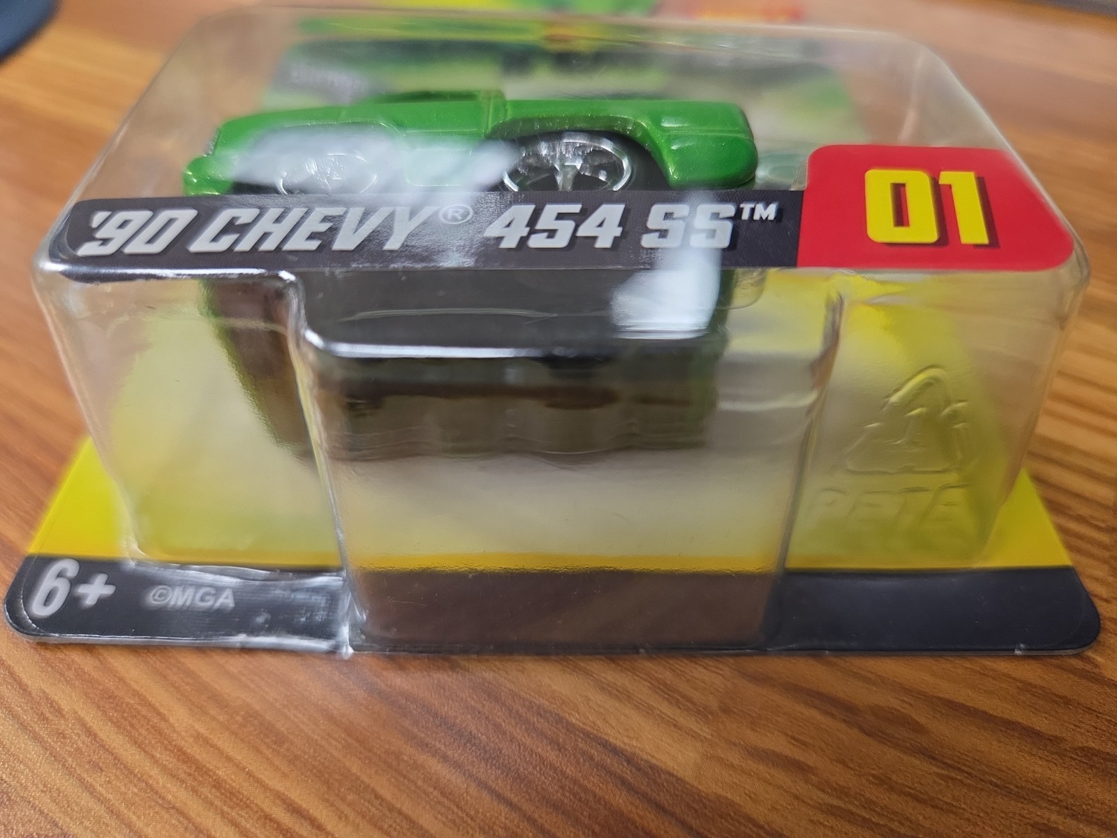MGA Entertainment 2025 Car Tuned Customs ’90 Chevy 454 SS #01 Green Series 4