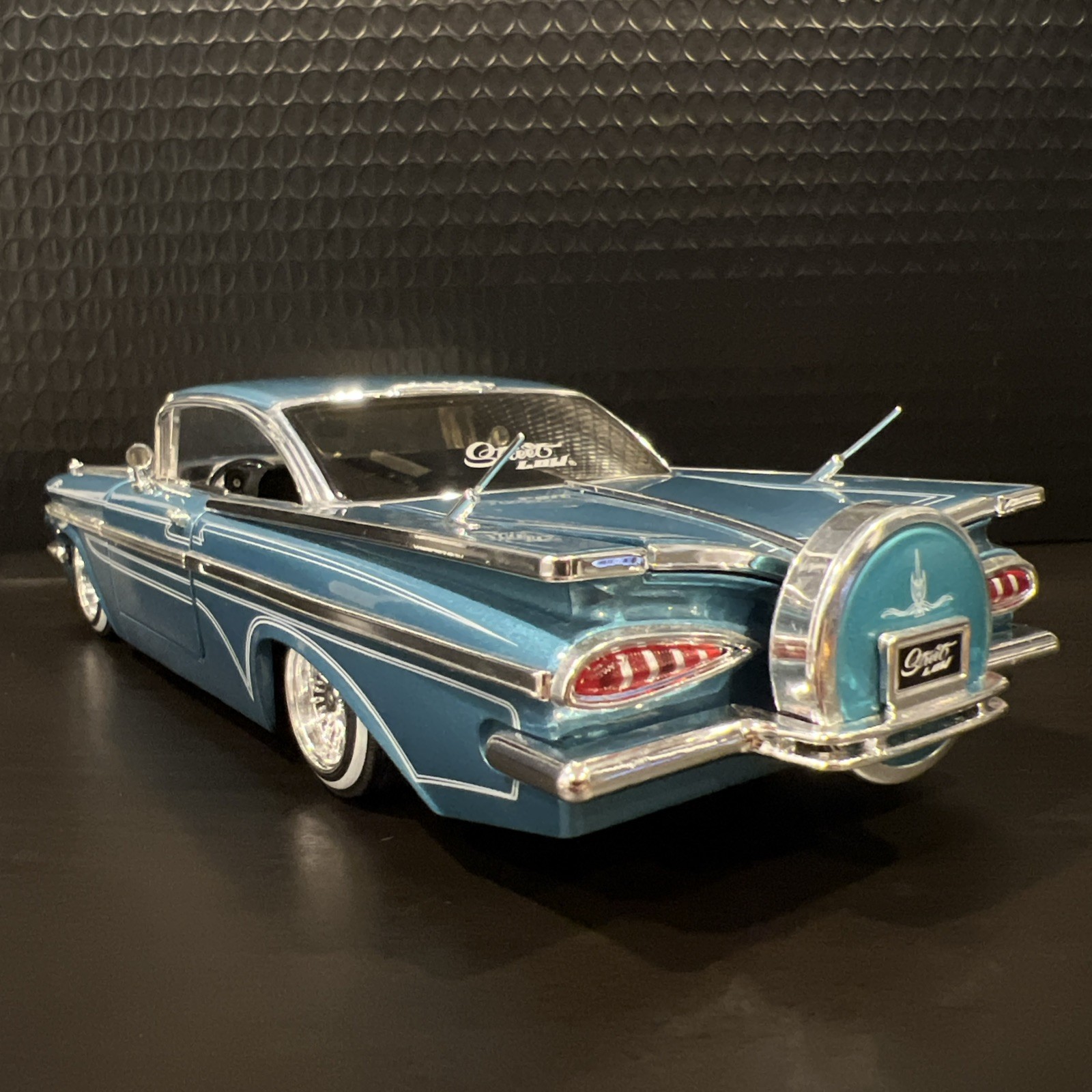 RARE 2001 Jada Toys Street Low 1959 Chevy Impala Blue 1/24 Lowrider Diecast