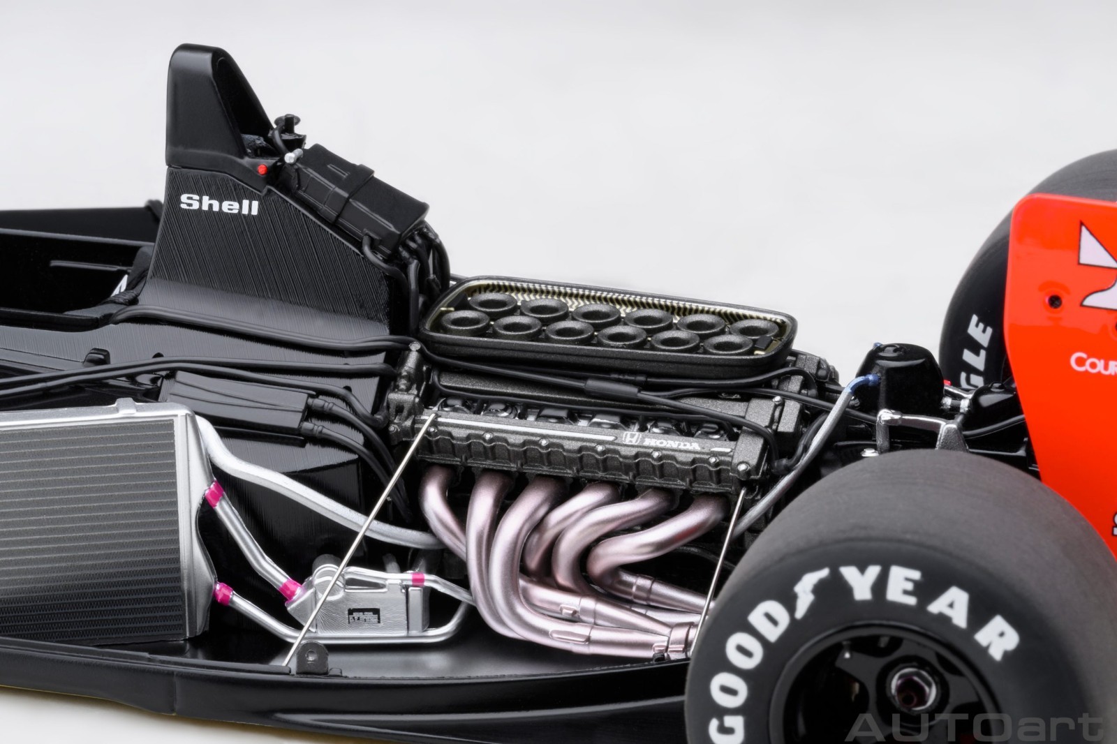 Autoart McLaren Honda MP4/6 1991 #1 (with McLaren logo) 1/18 Scale New Release!
