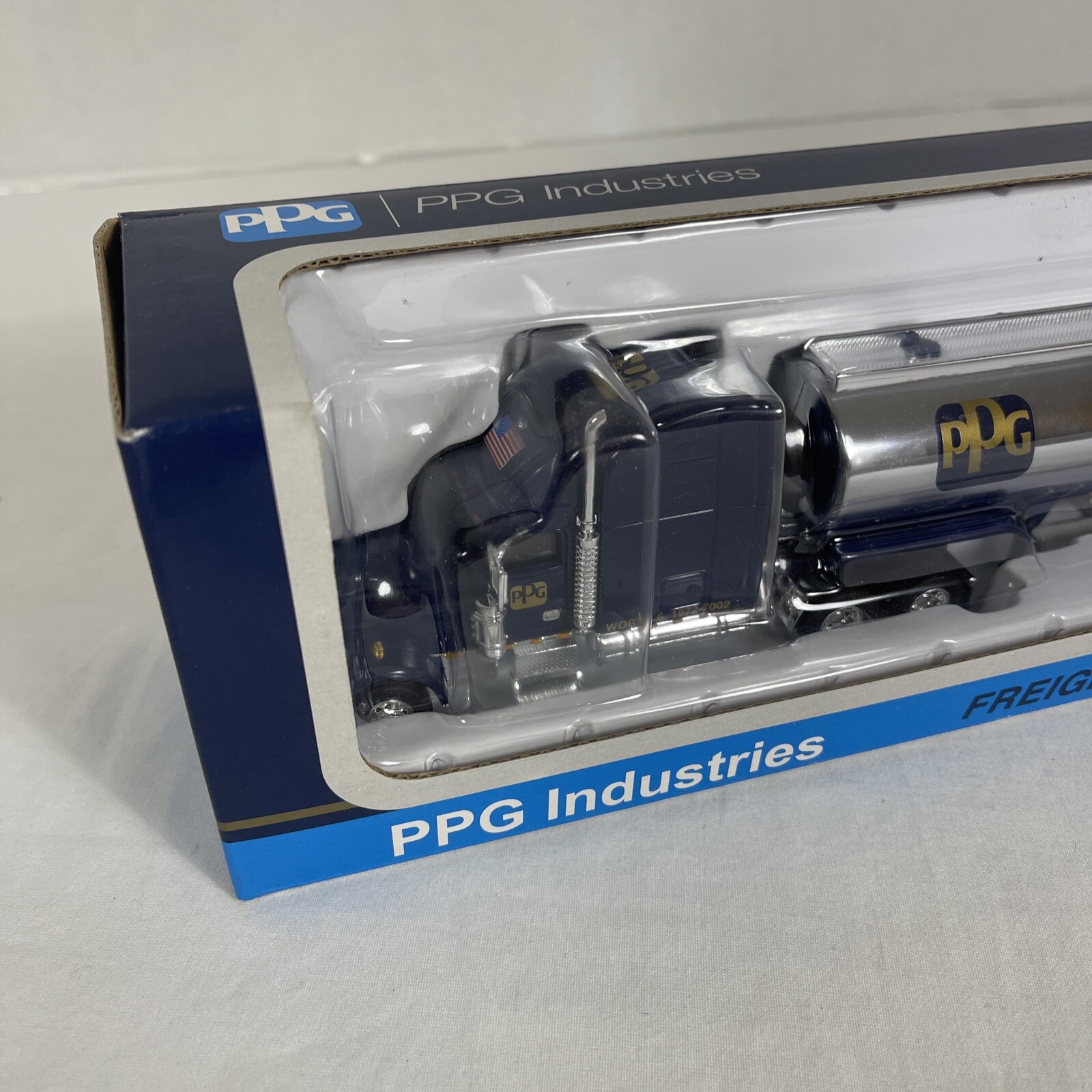 SpecCast 36516 Freightliner Classic XL 1:64 PPG Propane Tanker Blue Die Cast