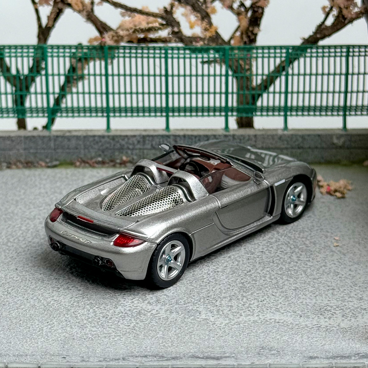 1: 64 scale model car silver Carrera GT Roadster alloy die cast