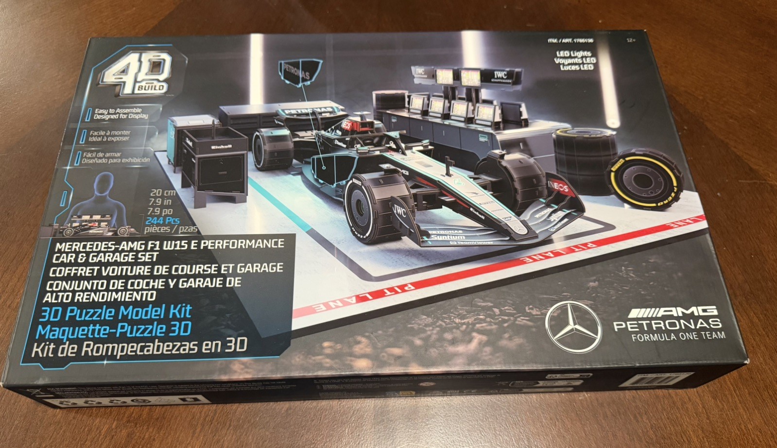 4D Build Mercedes AMG Petronas F1 W15 Garage Set 244pc LED Lights New Sealed