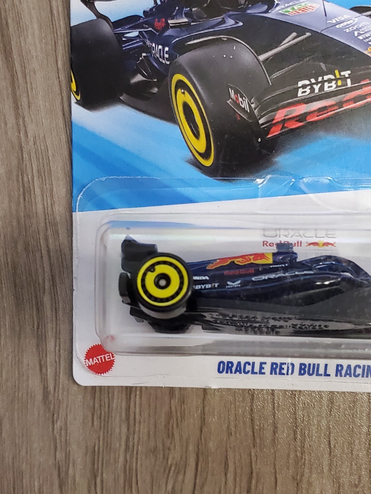 2025 Hot Wheels Oracle Red Bull Racing Formula 1 F1 Track Aces 1/5 Car 59/250