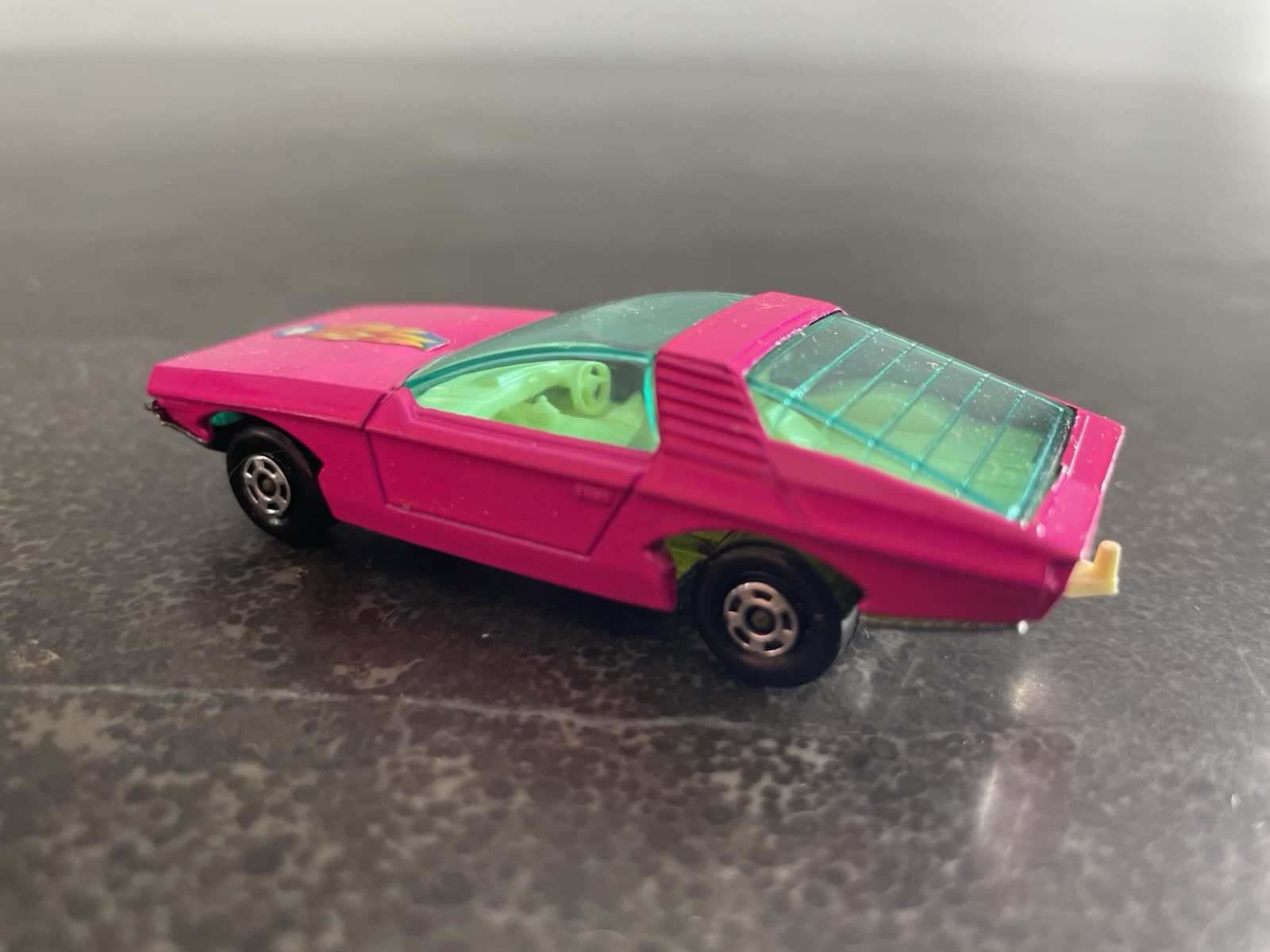 MIB Matchbox Superfast #40 Pink Vauxhall Guildsman 1 in Box Lesney 1971