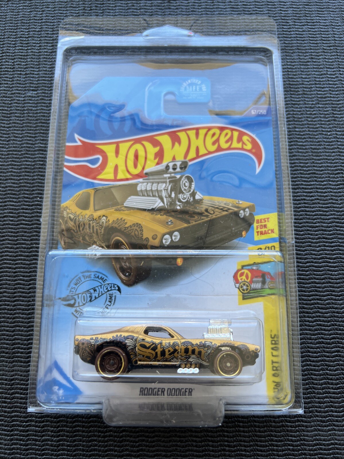 Hot Wheels Art Cars Rodger Dodger Kroger Exclusive Edition Steampunk Gears Case