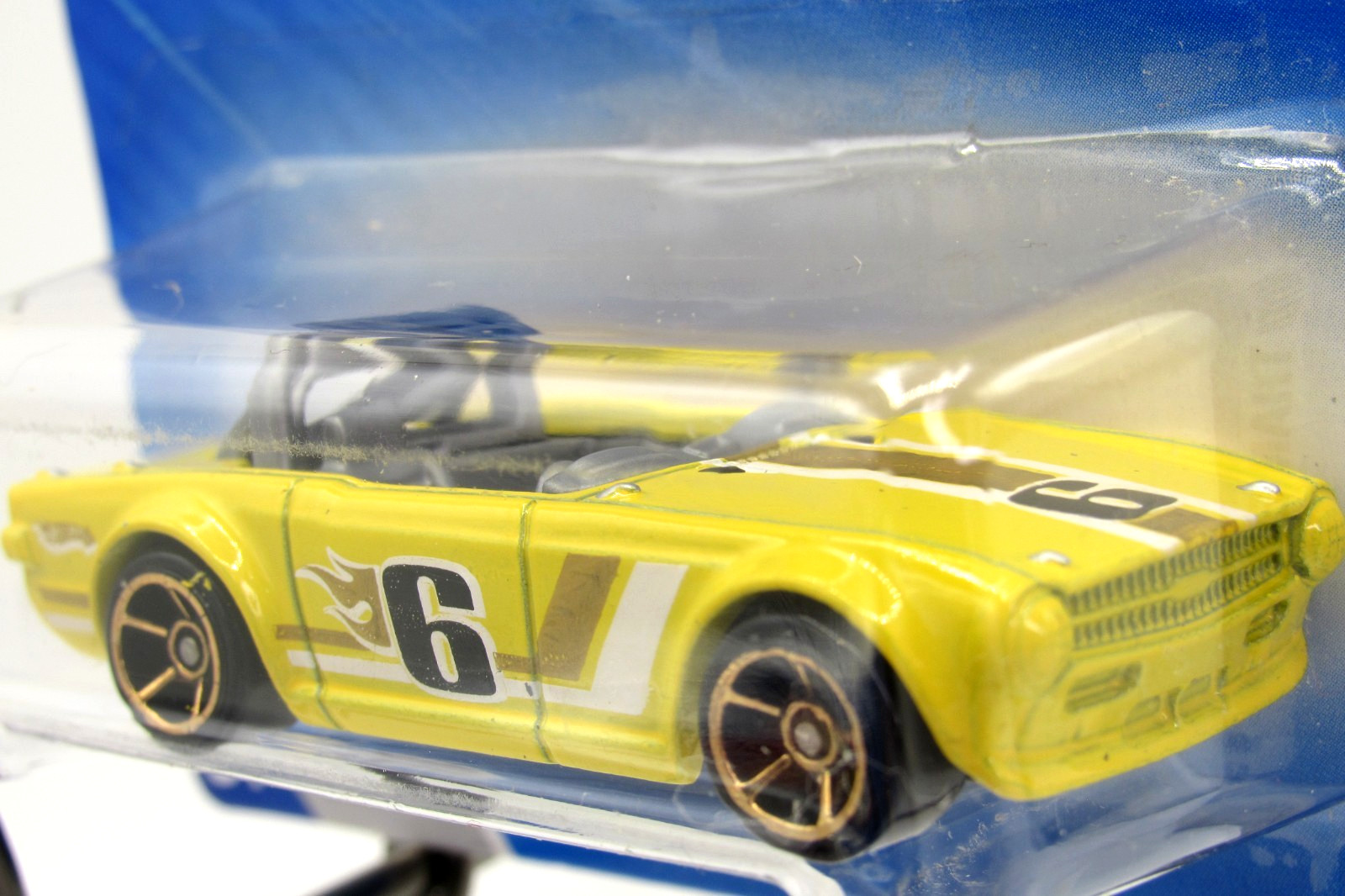 HOT WHEELS 2010 FASTER THAN EVER SERIES TRIUMPH TR6 KMART COLOR EXCLUSIVE