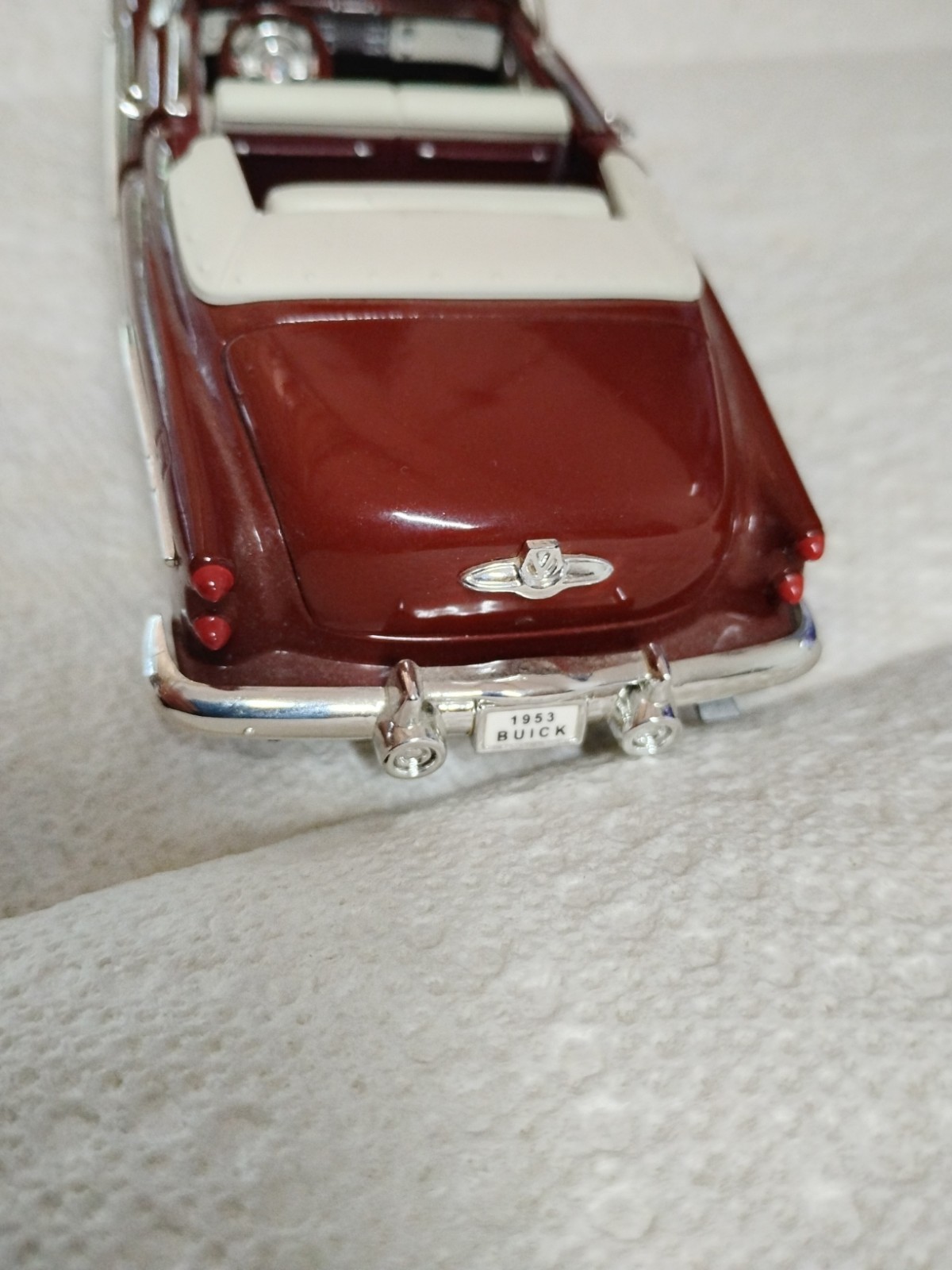 Signature Models 1953 Buick Skylark Convertible 1/43 Scale Diecast Loose