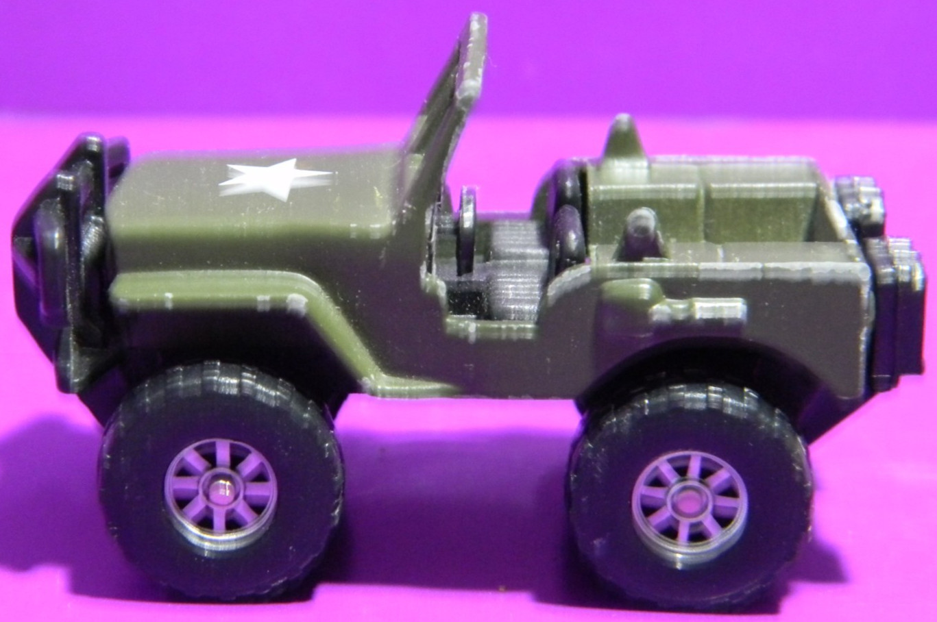 MAISTO GREEN MILITARY FORD GP 4X4 TRUCK DIECAST