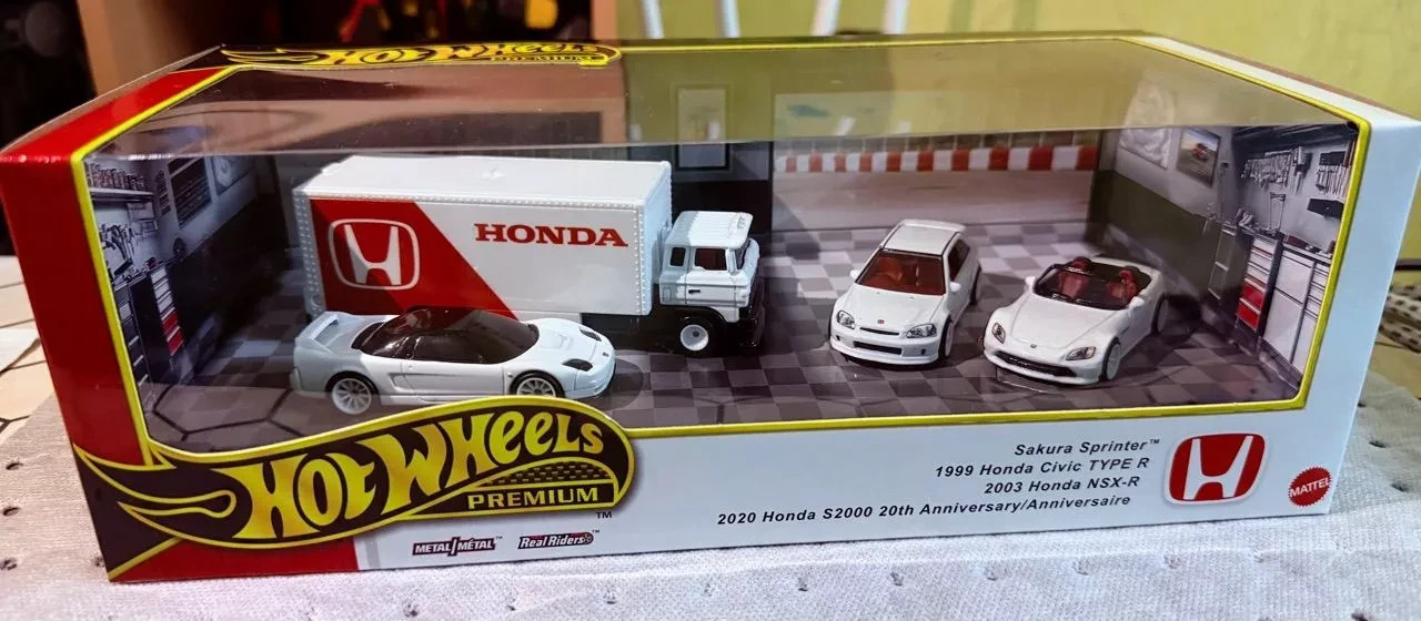 Hot Wheels Premium 2025 Honda Set Sprinter Civic Type R NSX-R S2000 Diorama