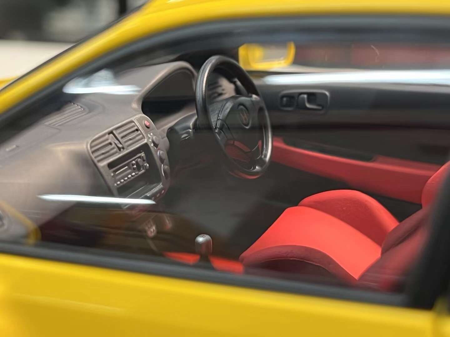 Motorhelix 1/18 honda civic type r EK9