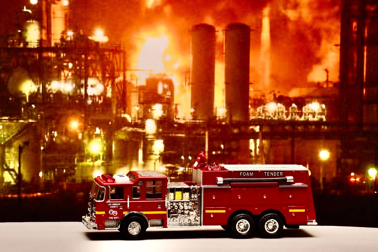 Code 3 Los Angeles County Pierce Heavy Foam Tanker ** Custom Built **