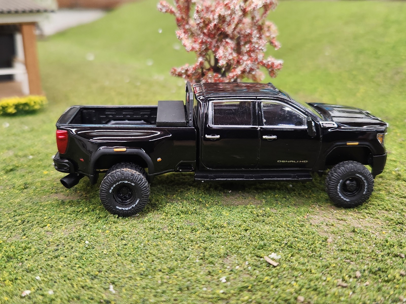 2023 GMC 3500 Denali Dually Greenlight ( Custom Built )