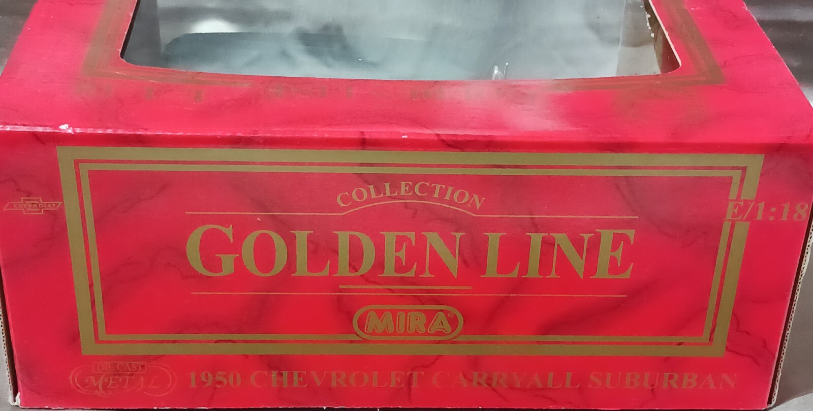 MIRA GOLDEN LINE: “1950 Chevrolet Carry All Suburban” E/1:18 Diecast Red USED