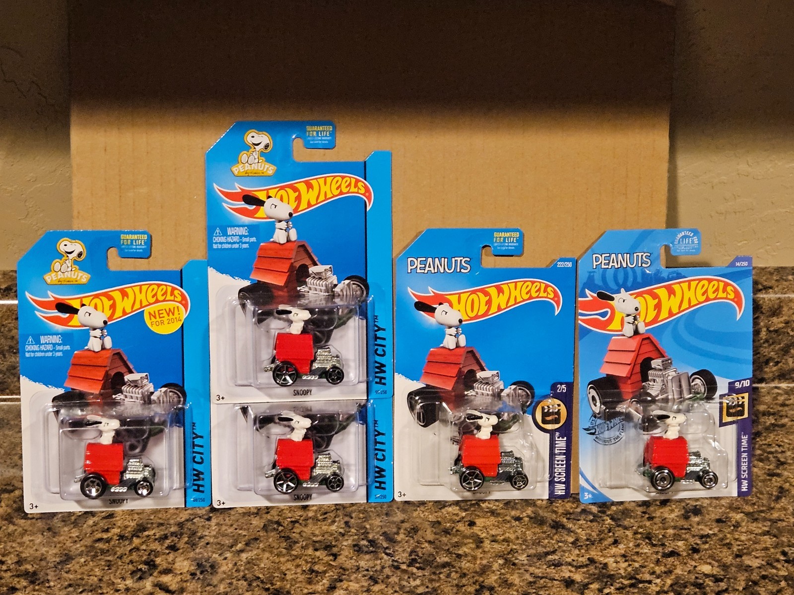 Hot Wheels Lot of 5 Peanuts Snoopy Doghouse Screen Time 2014 2015 2016 2020