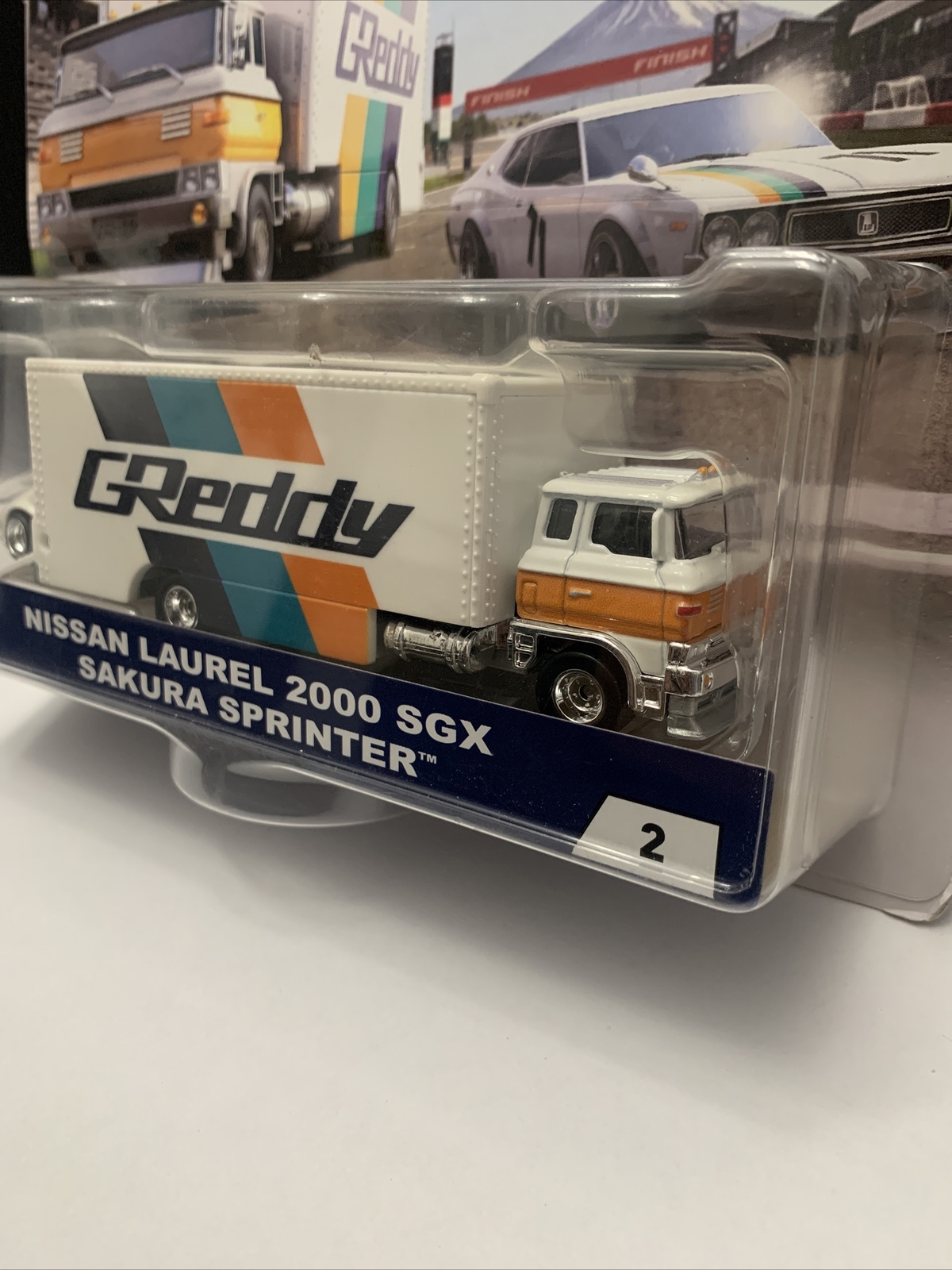 Hot Wheels Car Culture Team Transport – NISSAN LAUREL 2000 SGX SAKURA SPRINTER