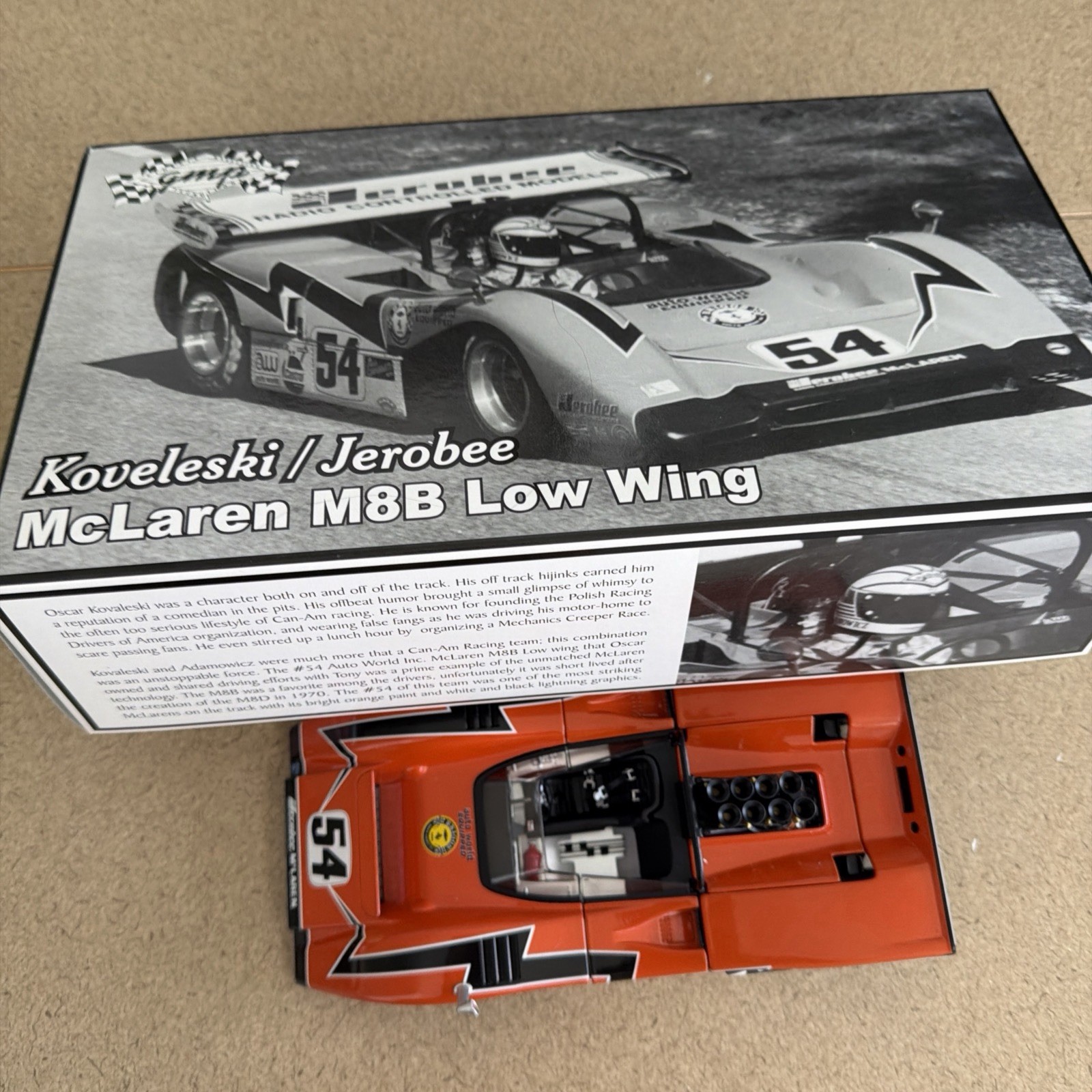 1 18 GMP 1969 McLaren M 8 B Race Car #1 High Wing Can Am