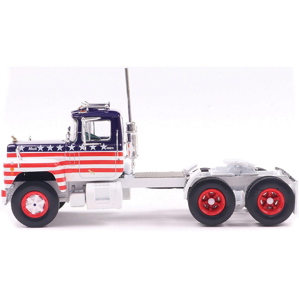 1966 Mack R Series – Red & Blue
