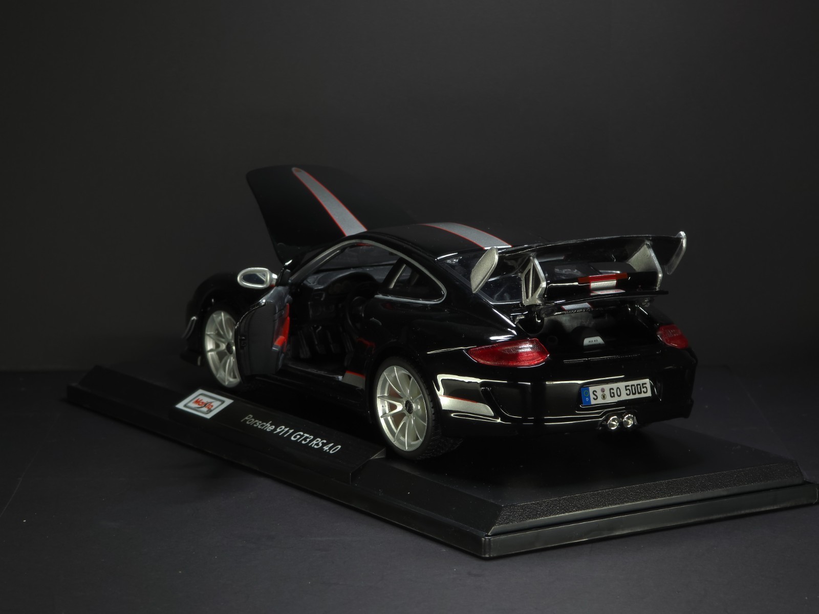 Porshe 911 GT3 RS 4.0 1:18 Maisto Exclusive Style Special Edition – Black