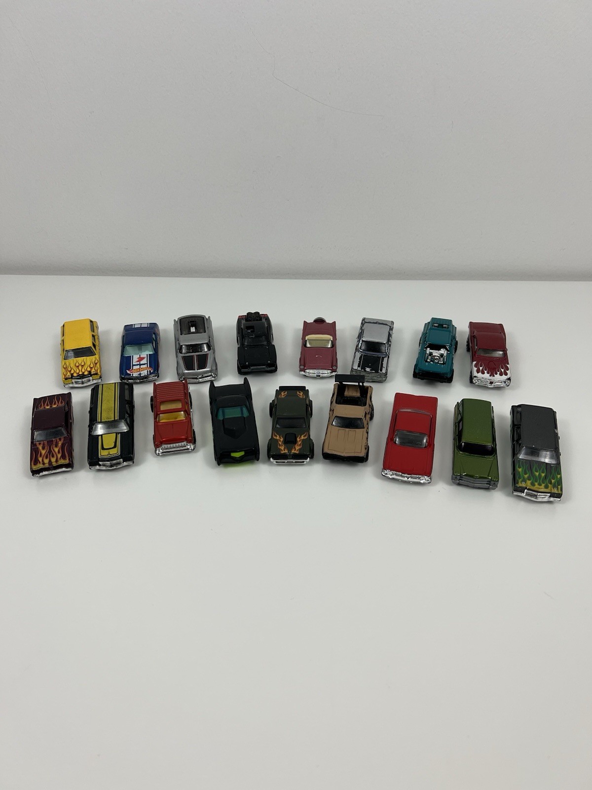 Hot Wheels Matchbox Mixed Lot Of 17 Impala Style Metal Die Cast Vehicles Loose