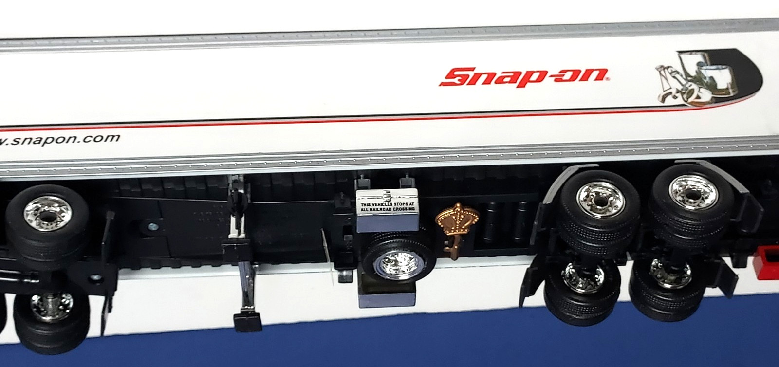 Snap-on Tools Ford Aeromax Tractor Trailer 1:36 Plastic New Original Packaging