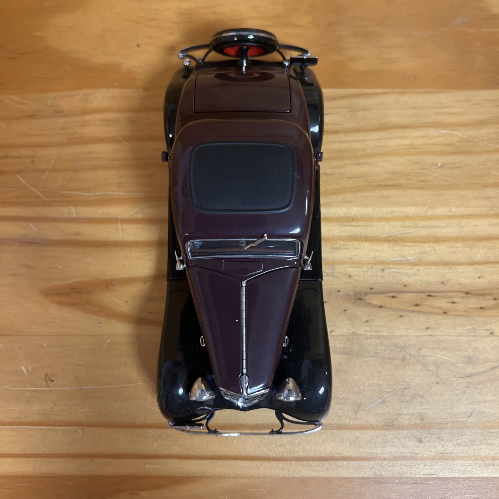 1933 Ford Deluxe Coupe Model 40 Coach Maroon Danbury Mint Diecast Replica