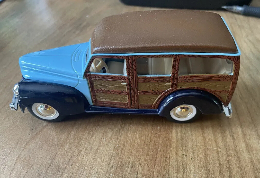 1940 Ford Woody Wagon Signature SS-5706