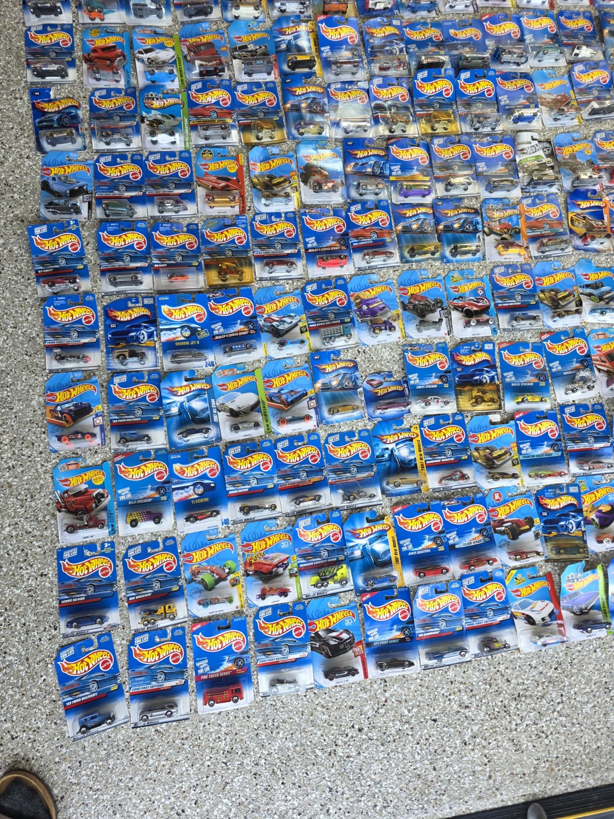 380 Hot Wheels Diecast Car Lot Mixed Collection 1990s 2000s 2010s 2020s Cars