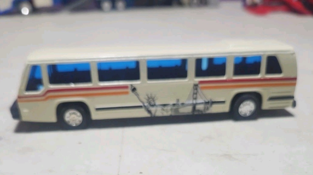 Statue of Liberty New York City Toy Coach Bus with Pullback Action JUL Toys