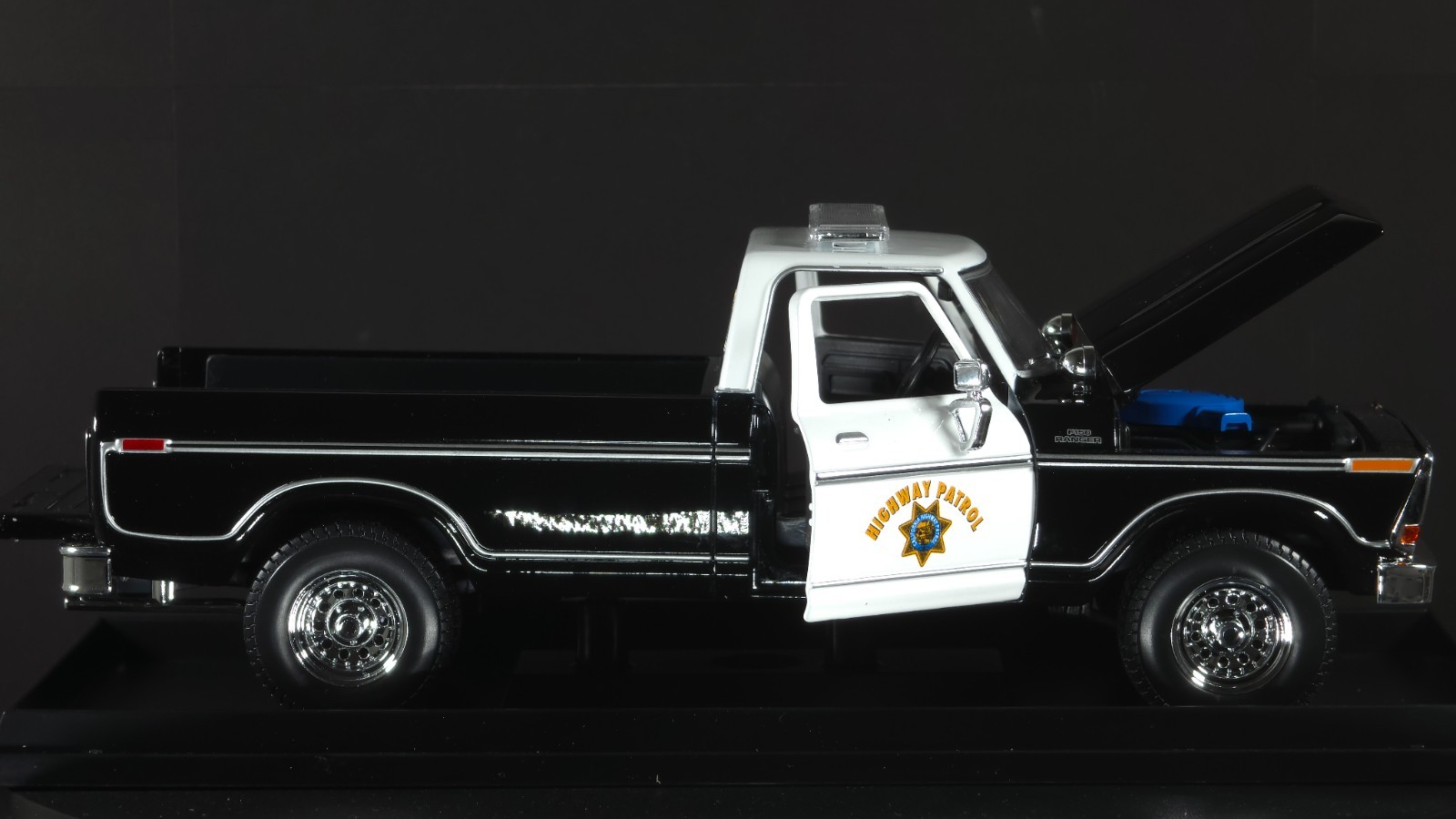 1979 Ford F150 Pick=up 1:18 Maisto Exclusive Style Special Edition HighwayPatrol