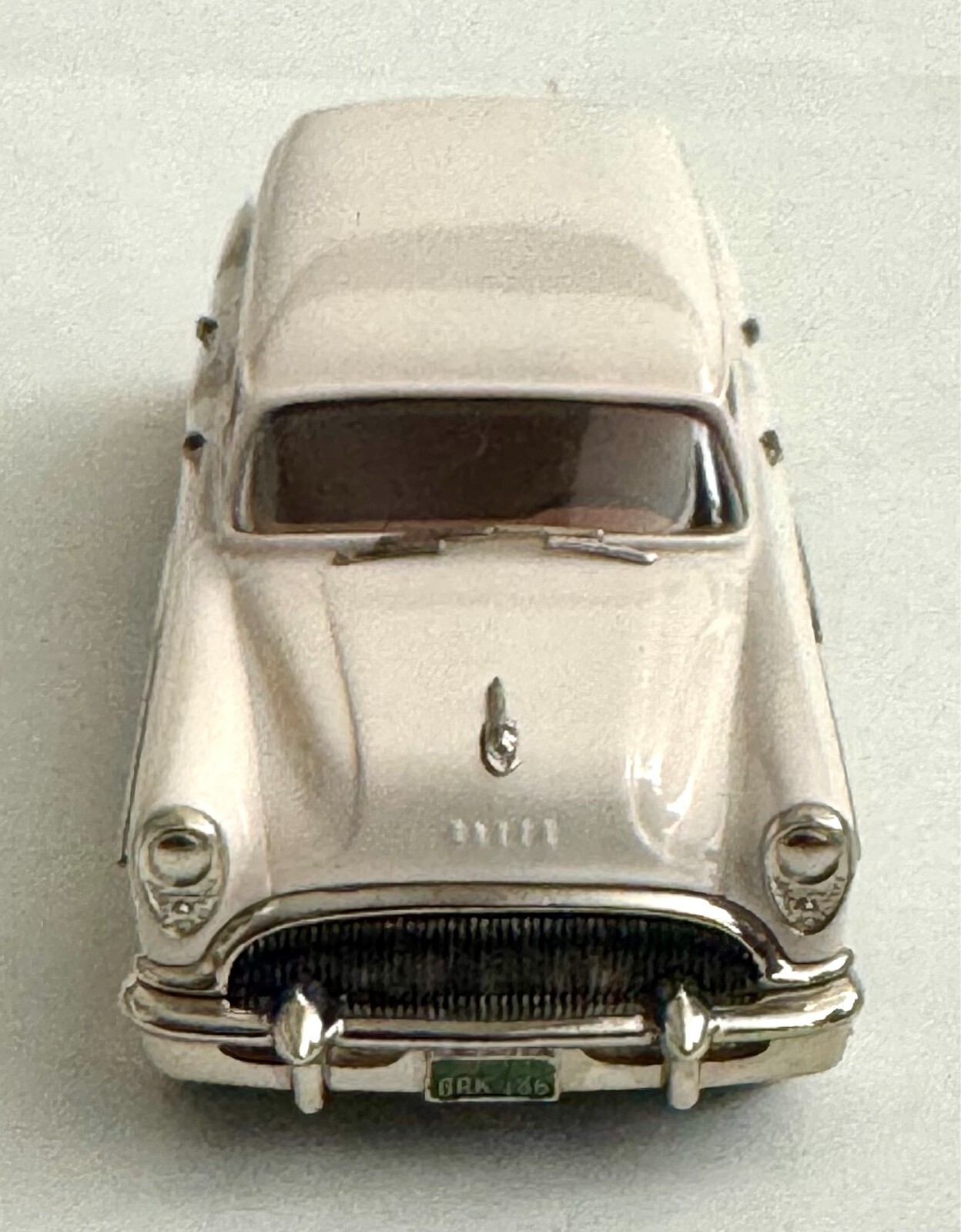 Brooklin BRK.186 – 1954 Buick Special Four-Door Station Wagon – Casino Beige