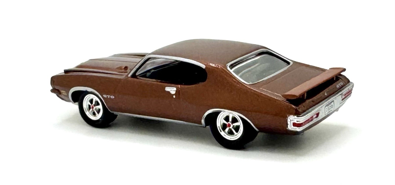 1971 Pontiac GTO 400 V8 – Castilian Bronze Poly – 1/64 “S” Scale – 2nd Gen.
