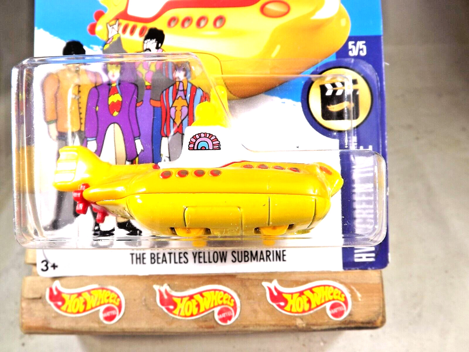2016 Hot Wheels #225 HW Screen Time 5/5 The BEATLES YELLOW SUBMARINE Yellow wMWs
