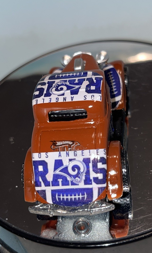 Hot Wheels LA Rams Football 32 Ford Roadster Treasure Hunt “Custom “Real Riders
