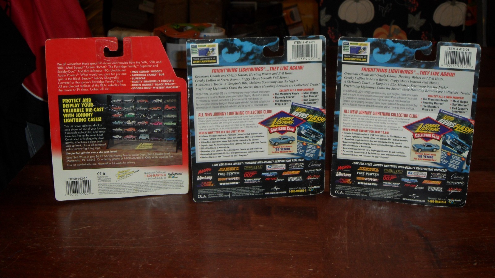 2X Johnny Lightning Munsters Barris Koach Episode 2 & Green Hornet Black Beauty