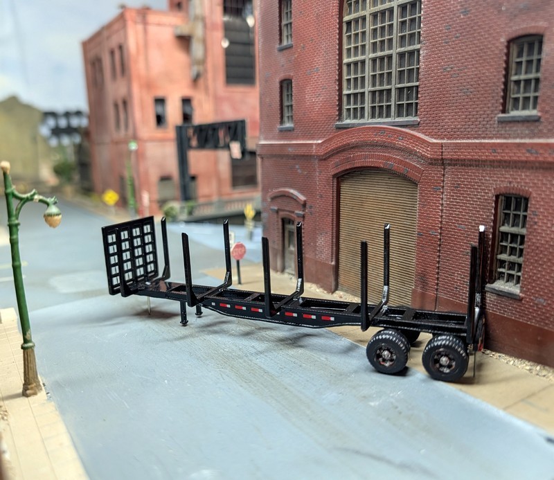 1/87 HO Scale Custom Built 42′ Log Trailer. 3D Printed Resin Model.