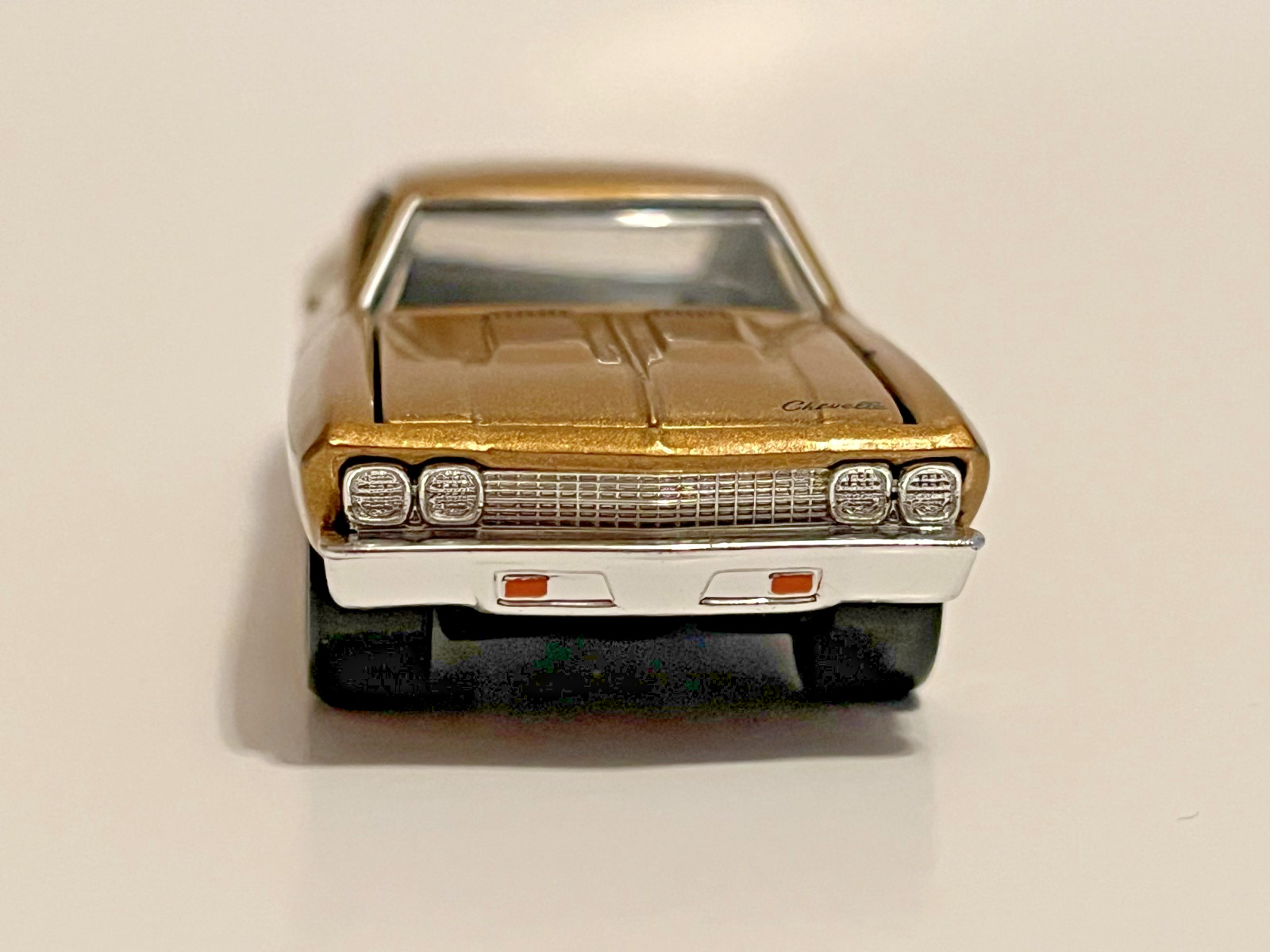 1:64 Hot Wheels Premium 1969 Chevy Chevelle SS 396 Bronze with Black Stripe