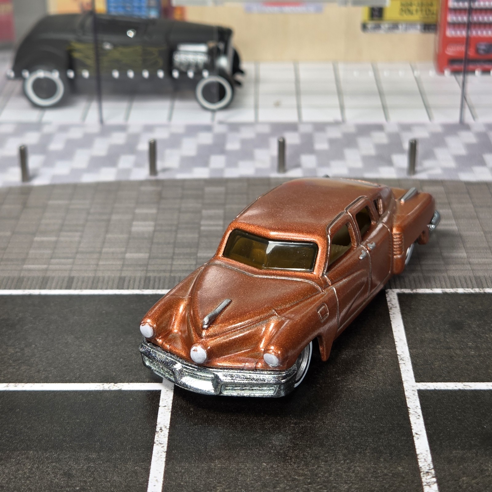 Hot Wheels 2012 Boulevard Ahead Of Its Time Tucker Torpedo Copper Real Riders