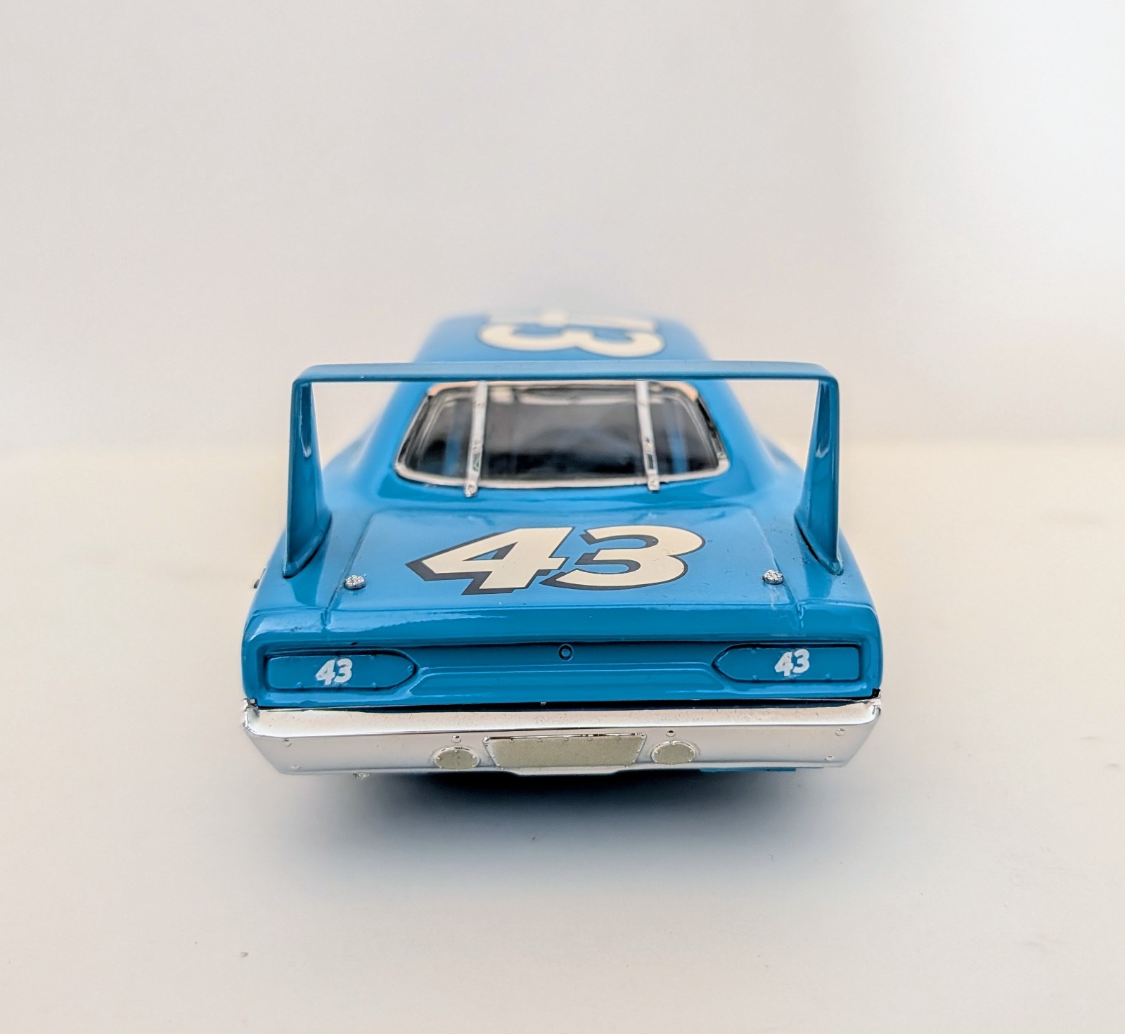 Franklin Mint Richard Petty #43 Plymouth Superbird 1:24 Diecast Precision Model