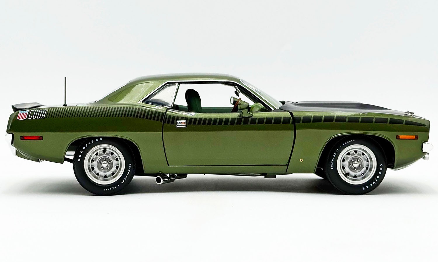 1970 Plymouth AAR Cuda 1/18scale in Ivy Green by ACME #A1806140